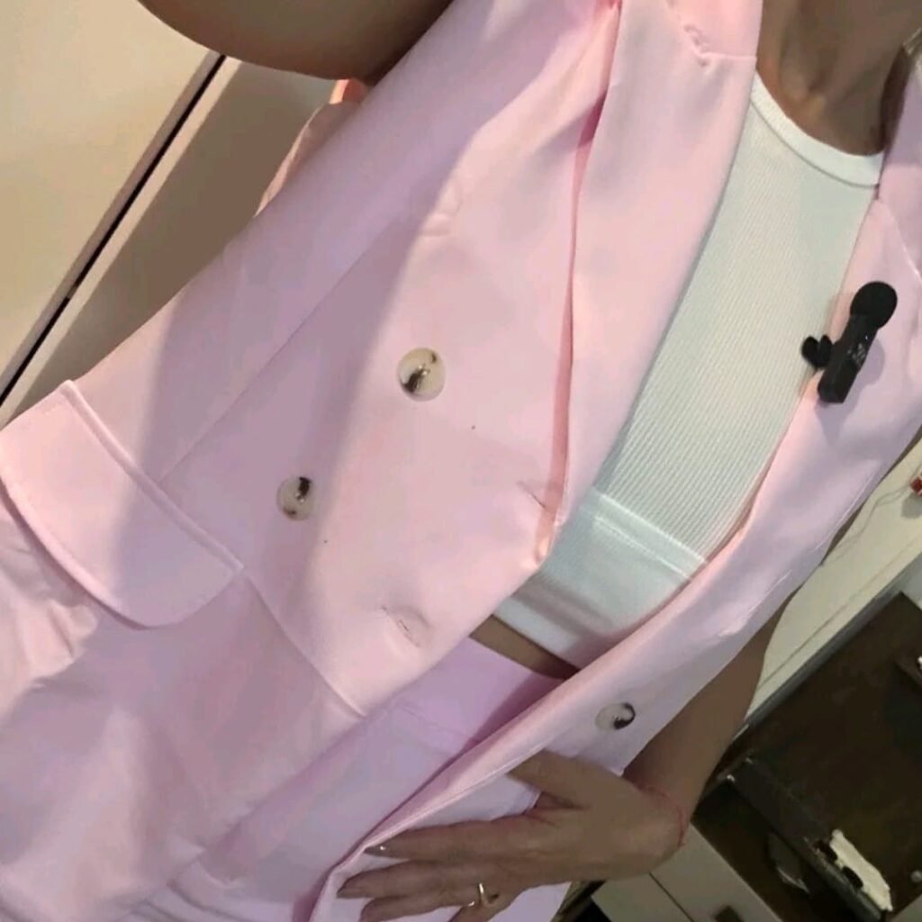 Imagem #1 de Carolina Bust***